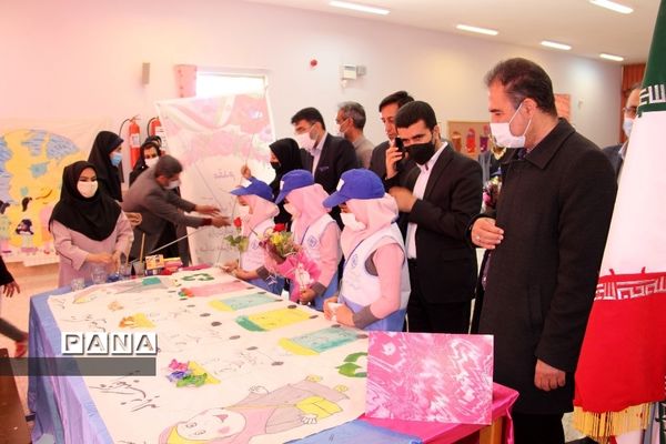 بازدید معاون تربیت‌بدنی و سلامت وزارت آموزش و پرورش از نمایشگاه مدرسه میعاد شهرکرد