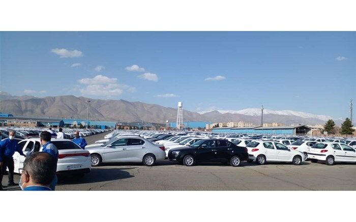 کاهش خودروهای داخل پارکینگ خودروسازان داخلی