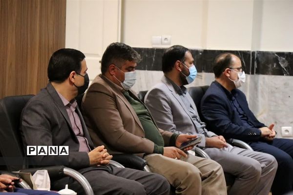 تجلیل از نقش‌آفرینان نمایشگاه مدرسه انقلاب شهرستان قدس