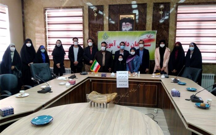 برگزاری نخستین جلسه مجلس دانش‌آموزی استان در بین مناطق 19 گانه