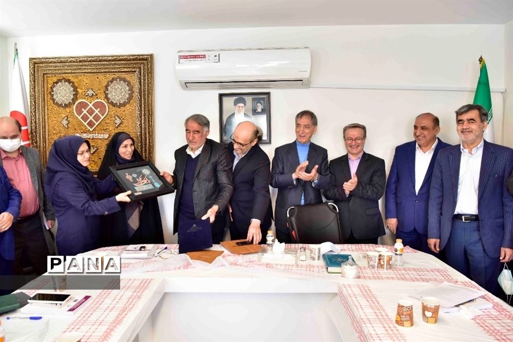 جلسه هیات مدیره مجمع خیرین کشور