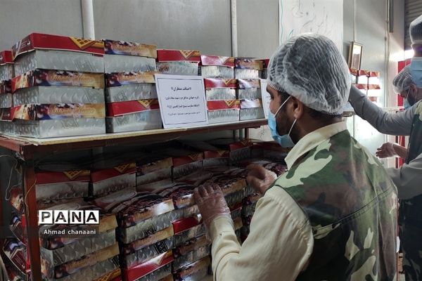 پخت و توزیع 500 بسته شیرینی به مناسبت نیمه شعبان در شهرستان کارون