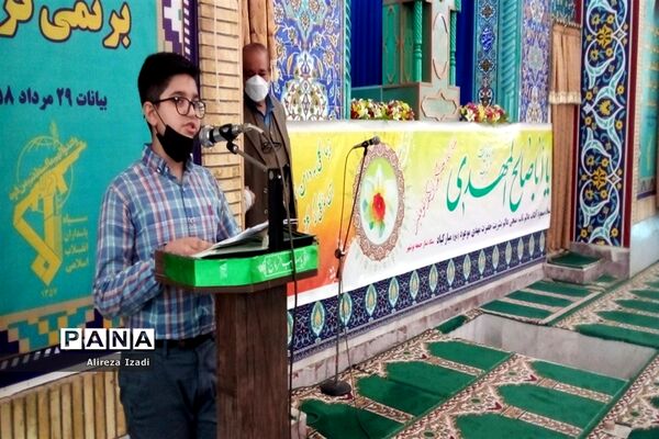 حضور مهدی یاوران دانش‌آموزان مدارس بوشهر در مراسم نماز جمعه