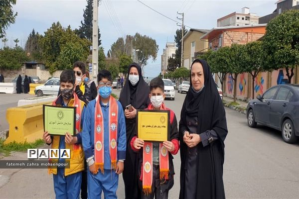 تجمع دانش‌آموزی مهدی یاوران در محمودآباد