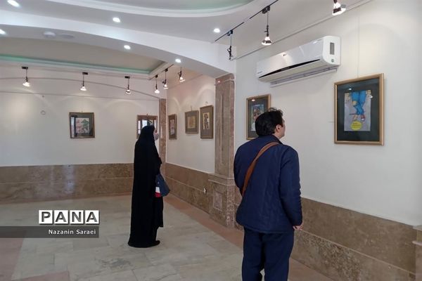 نمایشگاه نقاشی مبارزه با اعتیاد در اسلامشهر