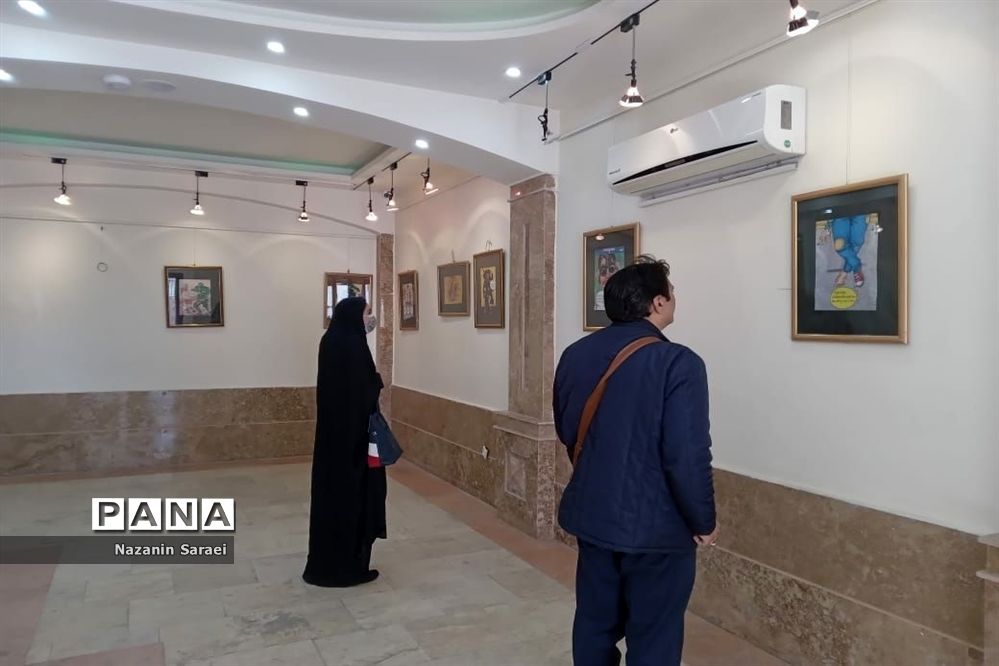نمایشگاه نقاشی مبارزه با اعتیاد در اسلامشهر