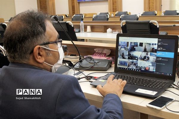 آخرین نشست ستاد استانی مدیریت کرونا خوزستان در سال ۱۴۰۰