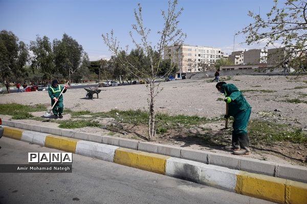 برپایی ایستگاه استقبال از مسافران نوروزی در منطقه ۱۵