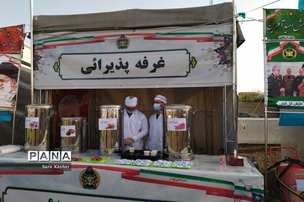 ارائه خدمات و اسکان موقت مسافران نوروزی توسط ارتش
