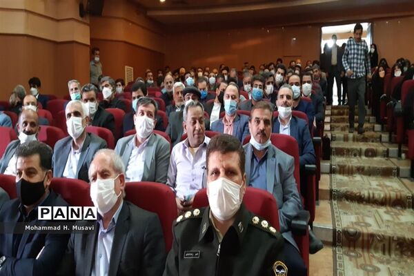 آیین تکریم و معارفه مدیر آموزش و پرورش ناحیه یک قم