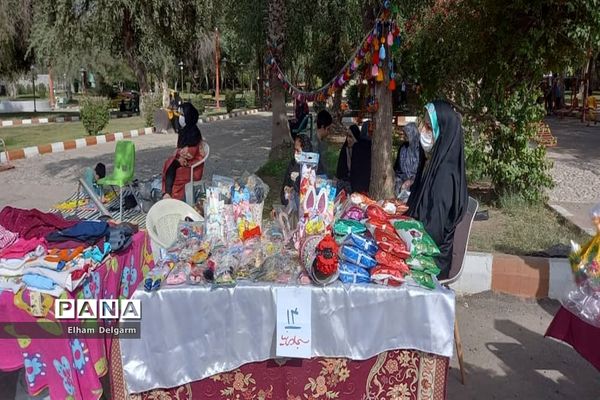 برپایی نمایشگاه تولیدات زنان سرپرست خانواده در شوشتر