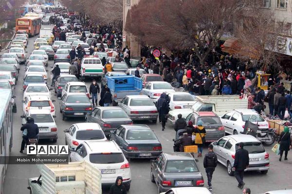 تب و تاب خرید مردم تبریز در آخرین ساعات قرن