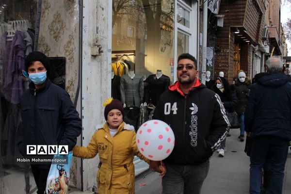 تب و تاب خرید مردم تبریز در آخرین ساعات قرن