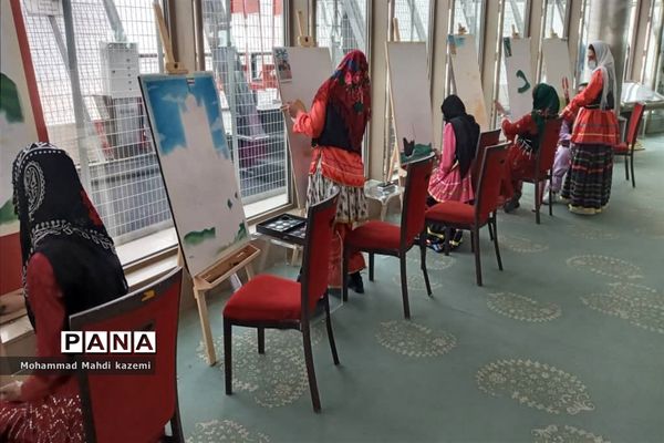 نمایشگاه آثار هنری هنرمندان سندرم‌دان