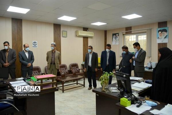 دیدار نوروزی مدیرکل آموزش و پرورش استان بوشهر با همکاران اداره‌کل