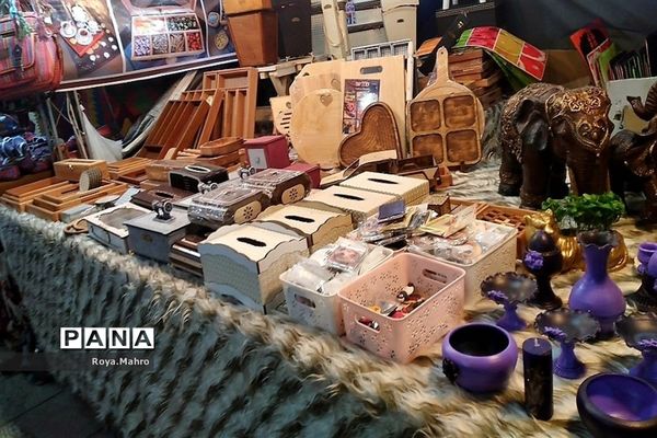 برپایی نمایشگاه صنایع‌دستی و سوغات اقوام برتر ایران در شهرری