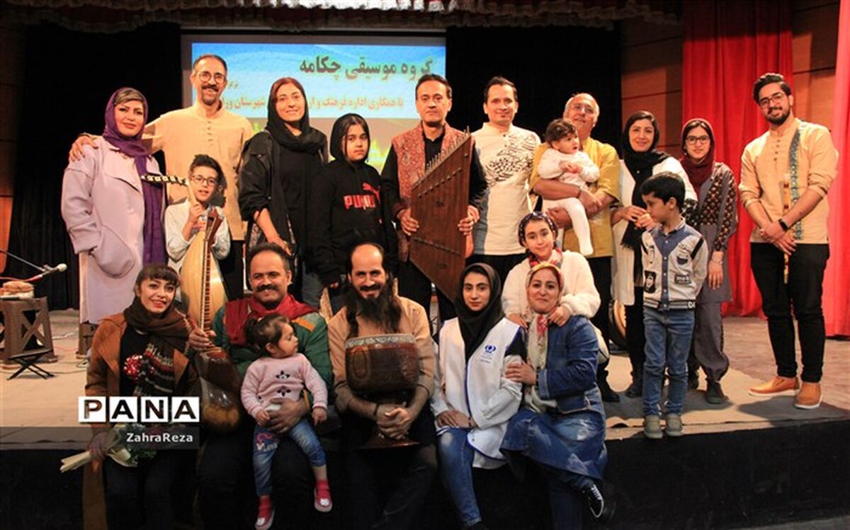 اجرای گروه موسیقی چکامه در فرهنگسرای رازی