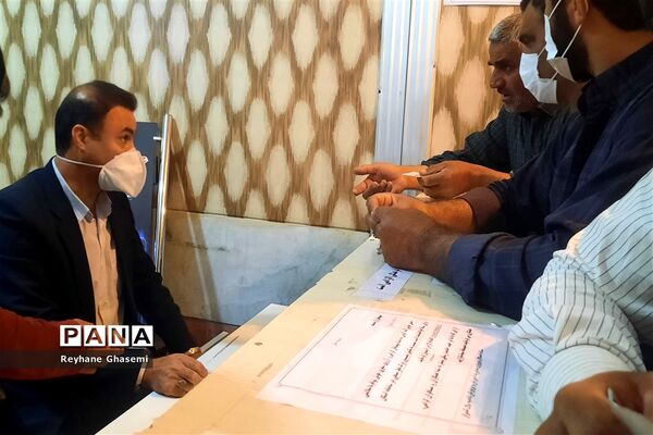 بازدید رئیس آموزش و پرورش ناحیه یک شیراز به همراه دانش‌آموزان پیشتاز از محل ستاد اسکان نوروزی