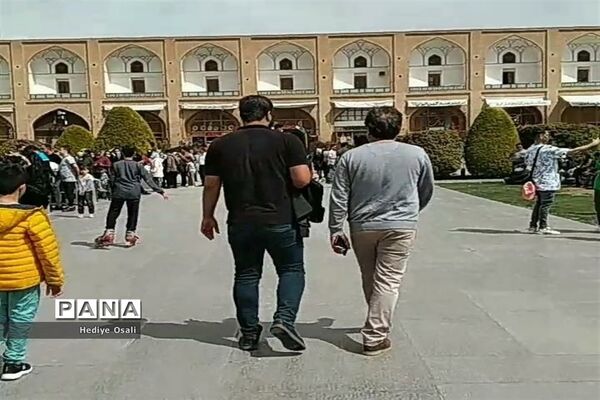 مسافران و گردشگران نوروزی در اصفهان