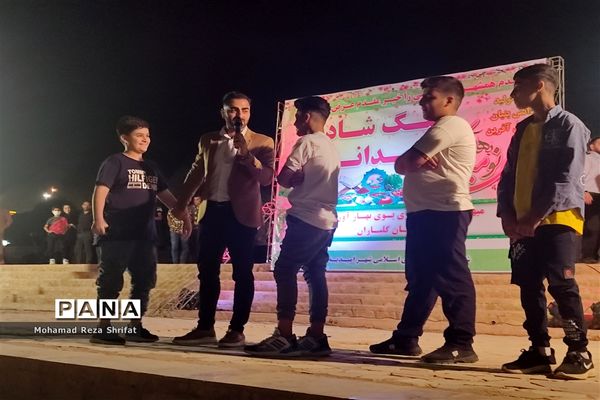 جشن عیدانه به‌مناسبت سال نو در شهرستان امیدیه