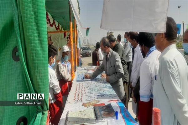 استقبال از مسافران نوروزی در ایرانشهر