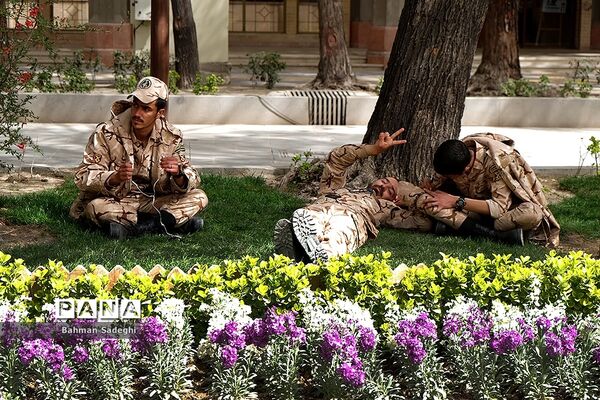 مسافران نوروزی - چهارباغ عباسی اصفهان
