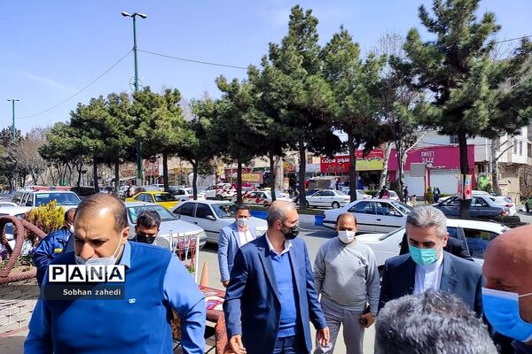 بازدید مسئولان شهری رودهن از ستاد اسکان فرهنگیان