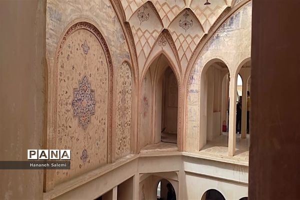 خانه طباطبایی‌ها،عروس خانه‌های ایرانی