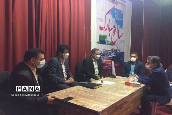 بازدید معاون اداره‌کل ارزیابی عملکرد وزارت آموزش و پرورش از ستاد اسکان شهرستان بوشهر