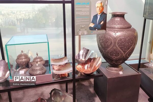 نمایشگاه صنایع‌دستی در برج میلاد تهران