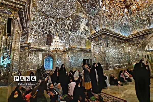 حرم مطهر شاهچراغ در ایام نوروز
