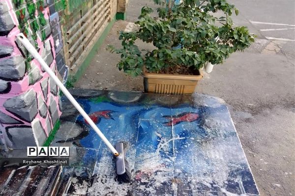 نشاط و شادمانی کادر دبستان فرهنگ دختران جهت استقبال از دانش‌آموزان