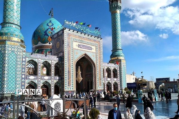 حرم امام‌زاده صالح(ع) در ایام عید نوروز