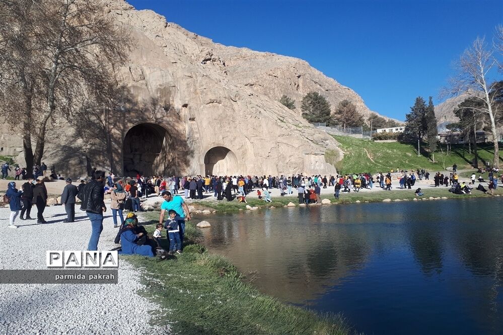 طاق بستان کرمانشاه در نوروز 1401