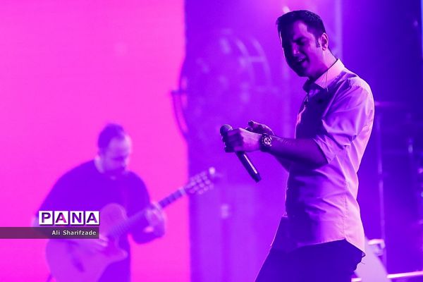 کنسرت محسن یگانه