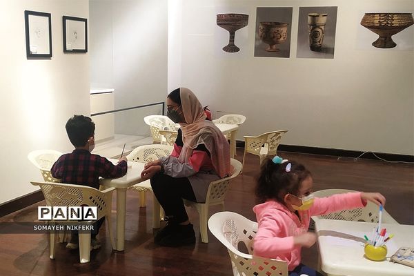 غرفه نقاشی ویژه کودکان در موزه ملی ایران، جهت آشنایی با فرهنگ و تمدن ایران