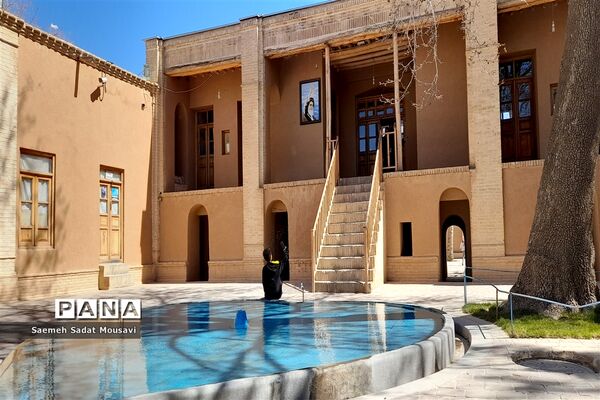 بیت امام خمینی (ره) در خمین