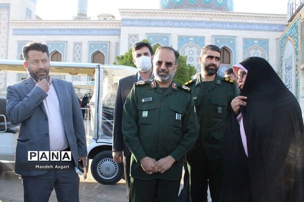کافه گفتگوی «دختران آفتاب» در قم