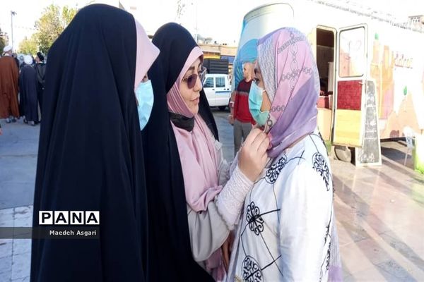 کافه گفتگوی «دختران آفتاب» در قم