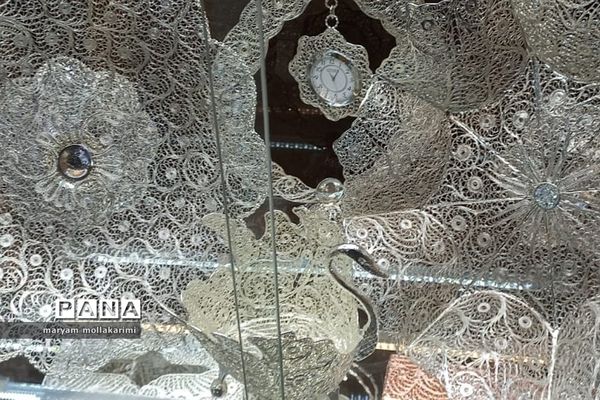 بازار صنایع‌دستی اصفهان