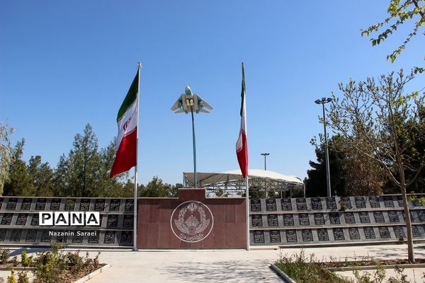 گشتی در قطعه 50 بهشت‌ زهرا(س)