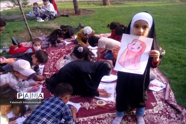 ایجاد ایستگاه‌های تذکر لسانی در اماکن توریستی شیراز