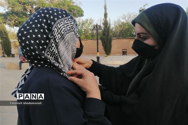 ایجاد ایستگاه‌های تذکر لسانی در اماکن توریستی شیراز