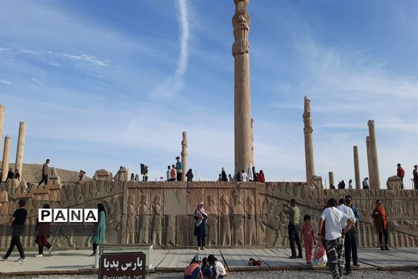 گردشگری در تخت جمشید