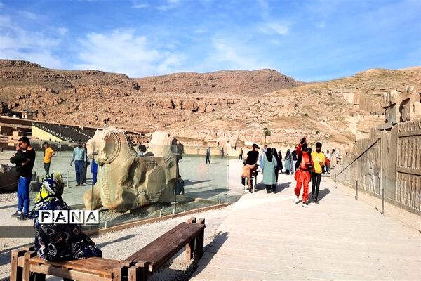 گردشگری در تخت جمشید