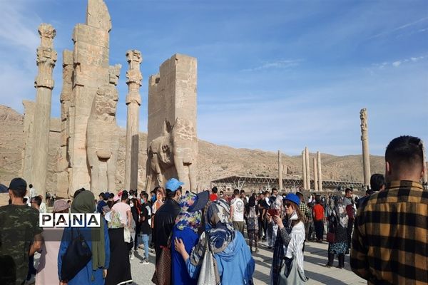 گردشگری در تخت جمشید