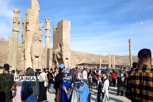 گردشگری در تخت جمشید