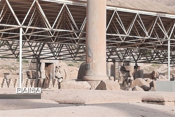 گردشگری در تخت جمشید