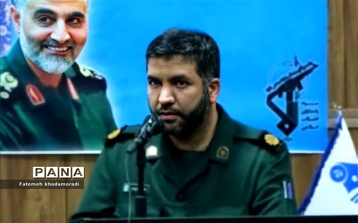 ایجاد ایستگاه‌های تذکر لسانی در اماکن توریستی شیراز