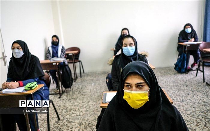 دانش‌آموزان در «۵ روز هفته» در قالب «یک گروه» در مدرسه حاضر شوند